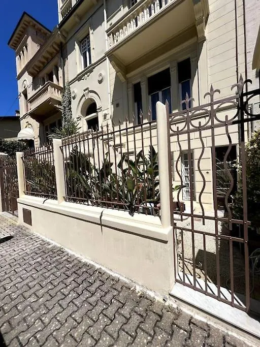 Casa Di Giugiu Apartment Viareggio Italy