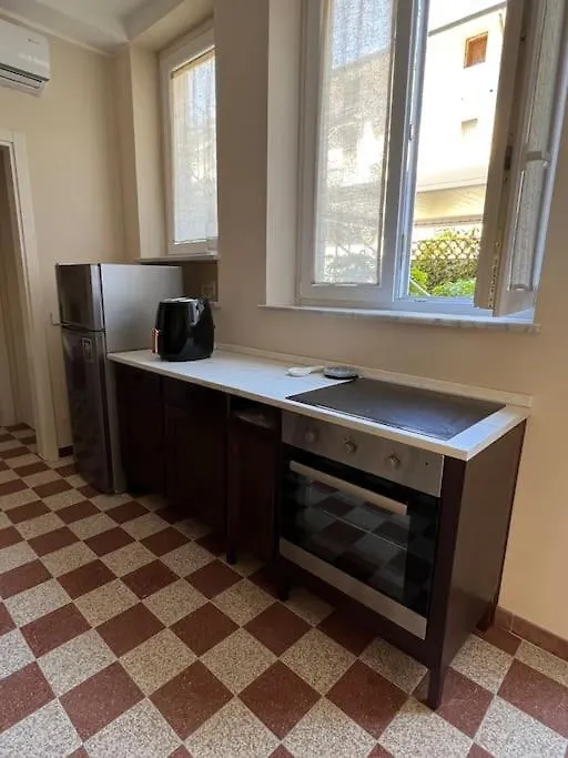 Casa Di Giugiu Apartment Viareggio 0*,